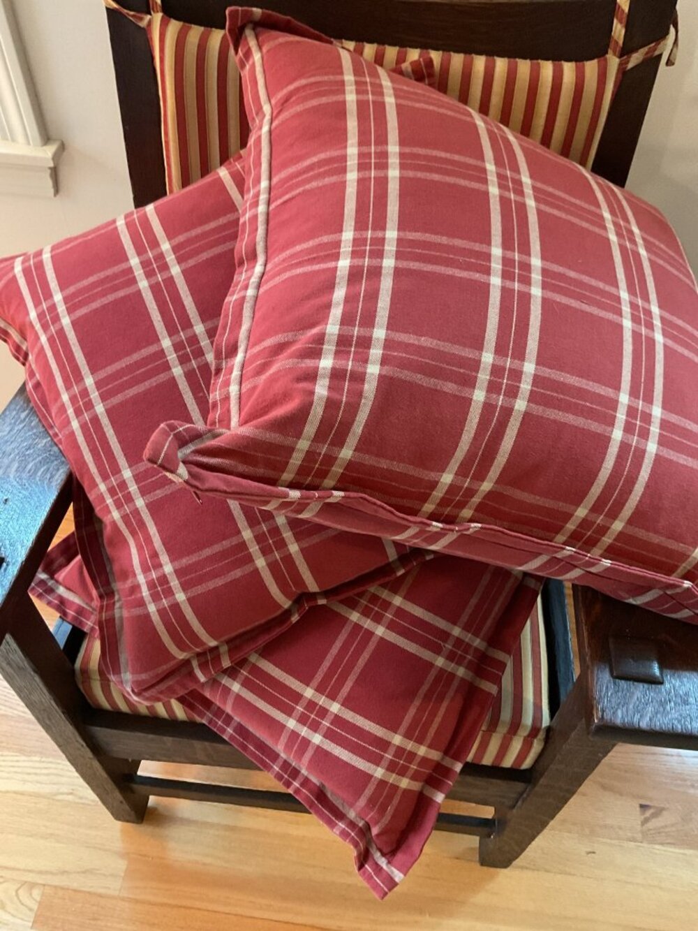 (1) Lauren by Ralph Lauren Plaid Throw Pillow Red Plaid Cotton with Feather, EUC